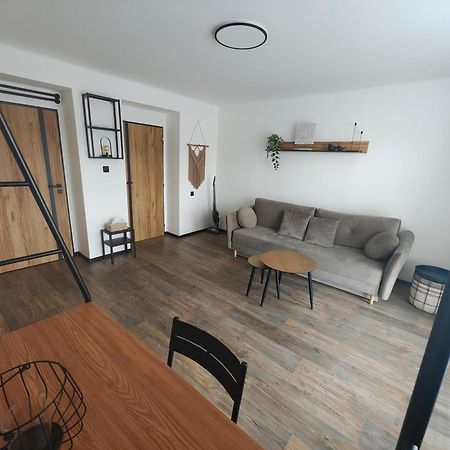 Apartman Opava S Parkovanim Exteriör bild