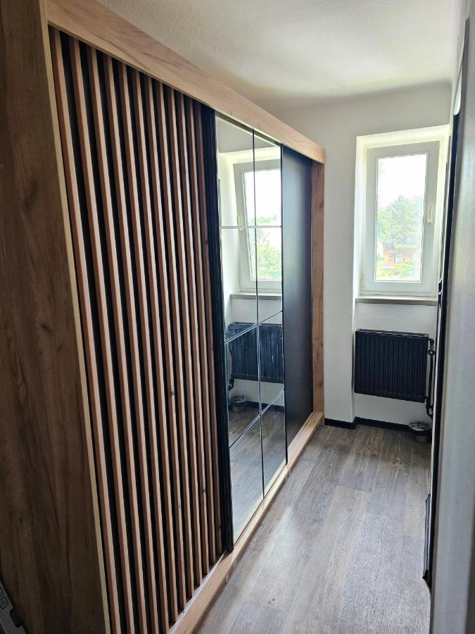 Apartman Opava S Parkovanim Exteriör bild